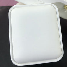 Load image into Gallery viewer, Waist Tight Crown Jewelry Box White