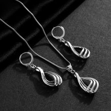 Load image into Gallery viewer, Women's Creative Round Heart-Shaped Pendant Necklace